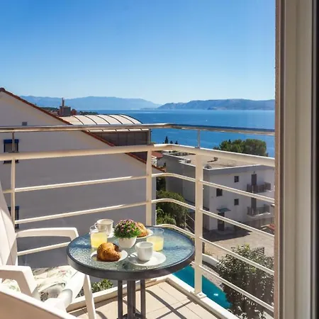 Just For Withterrace By Guide Apartment